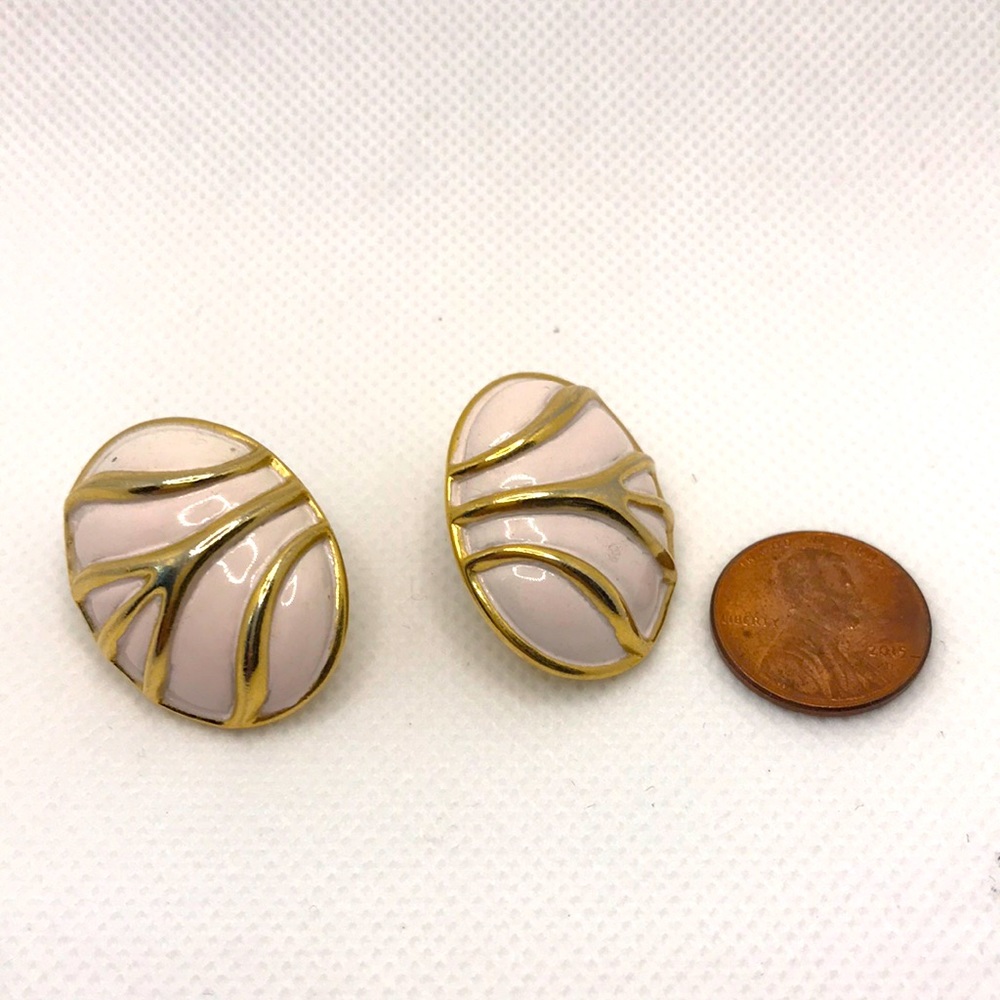 80s Vintage Trifari Gold Tone Enamel Earrings
